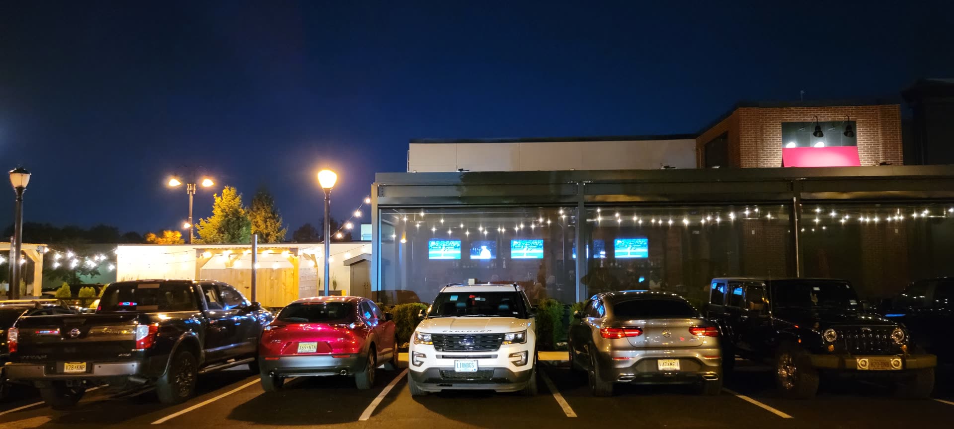Tommy's Tavern + Tap — Motorized Louvered Roof by Breslow, Clifton NJ