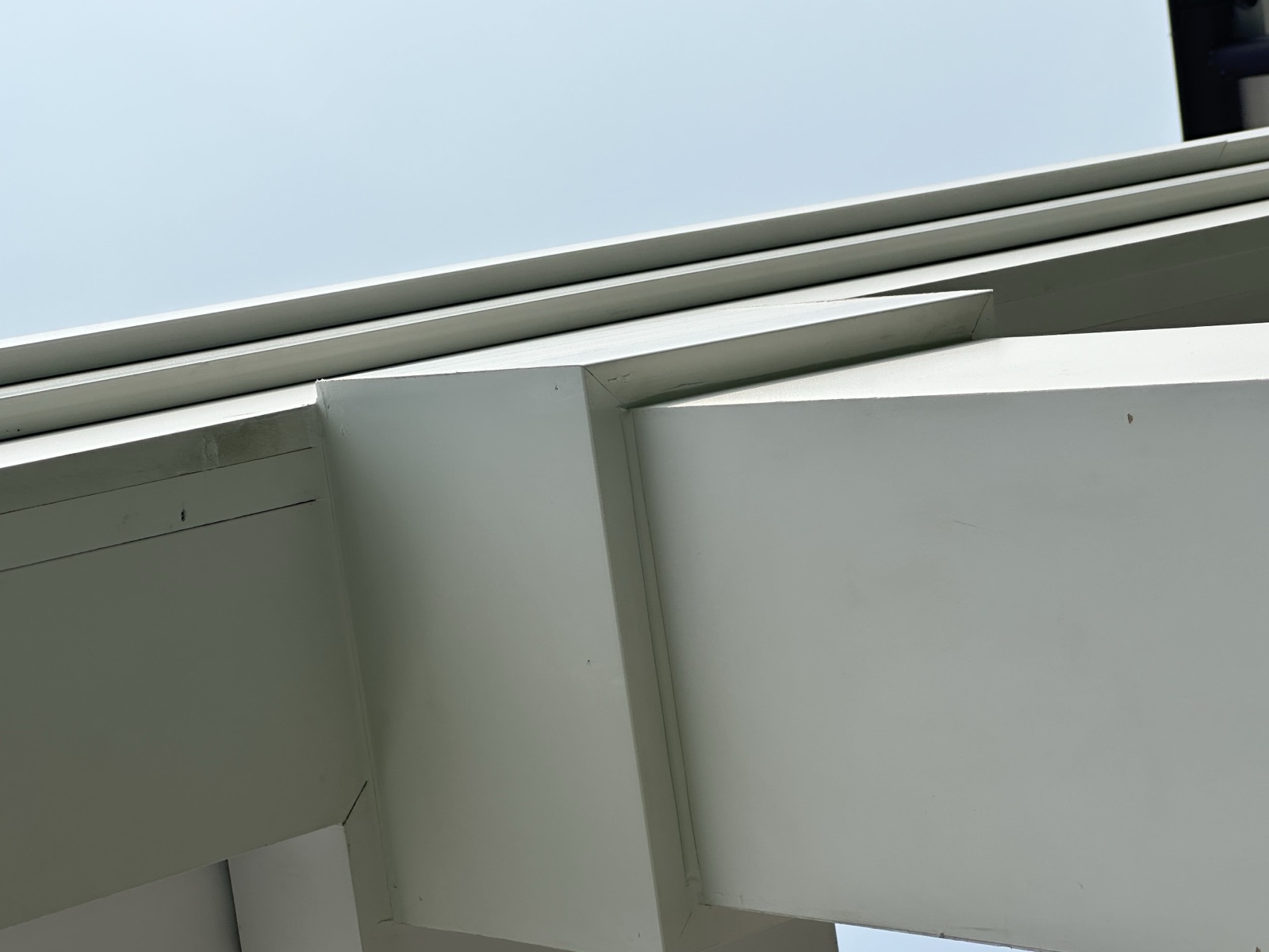 Darien, CT motorized R-Blade louvered roof — site view