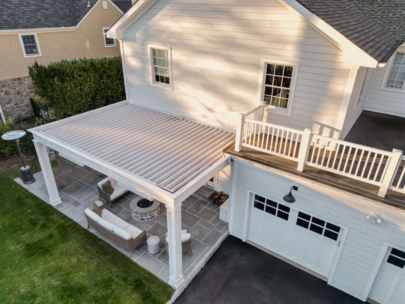 Manhasset, NY pergola — outdoor living
