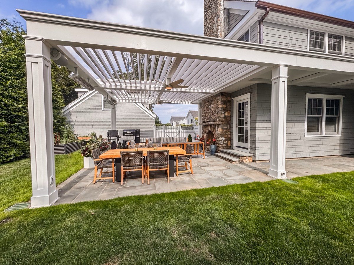 Transitional louvered pergola in New Canaan, CT