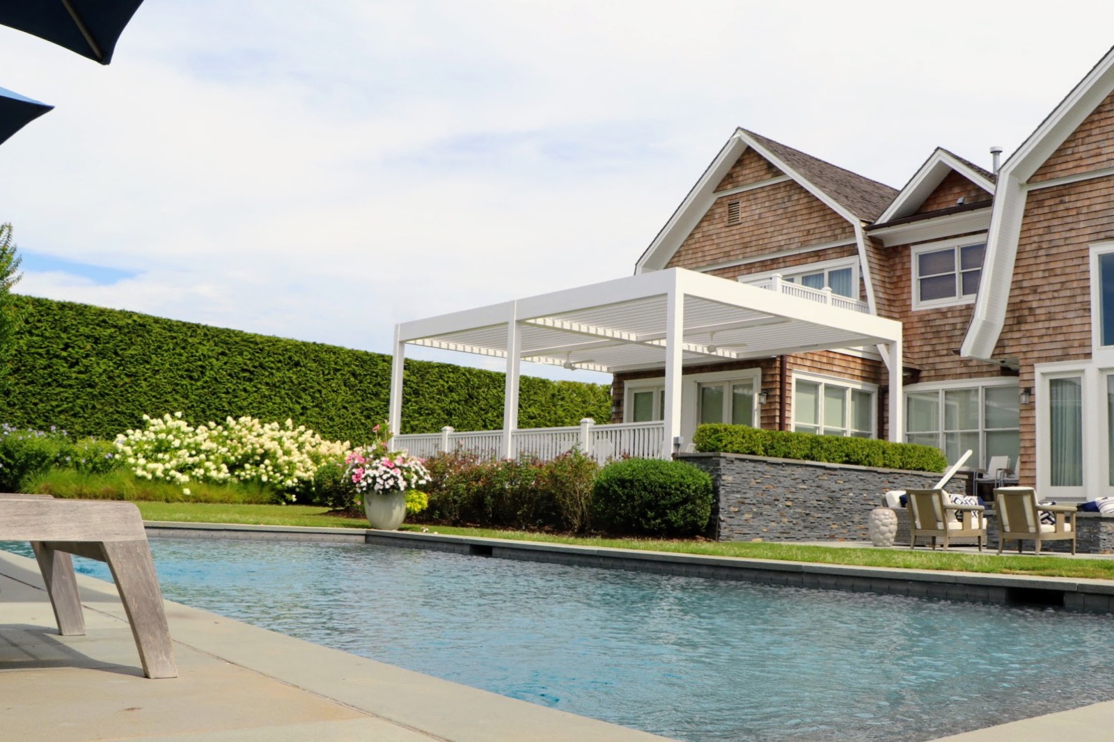 Southampton, NY pergola — outdoor living